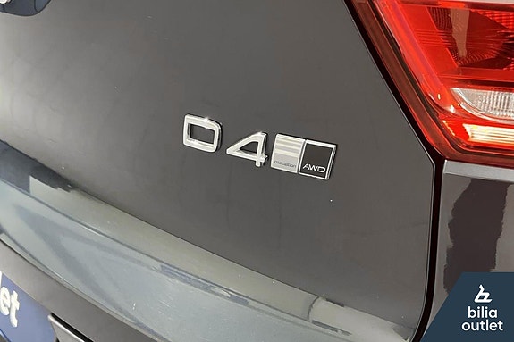 Volvo XC40 8 of 29
