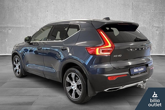 Volvo XC40 7 of 29