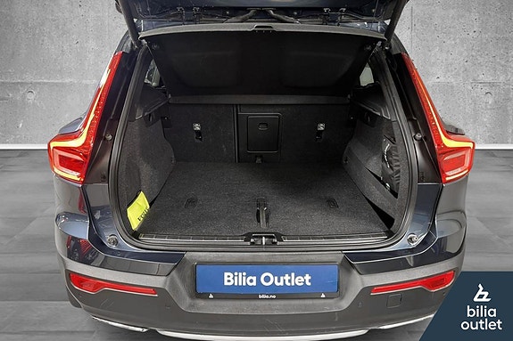 Volvo XC40 23 of 29