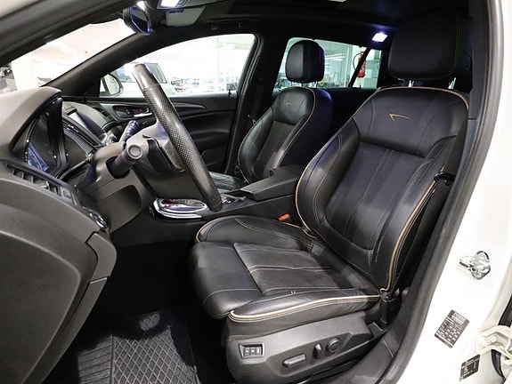 Opel Insignia Country Tourer 10 of 30