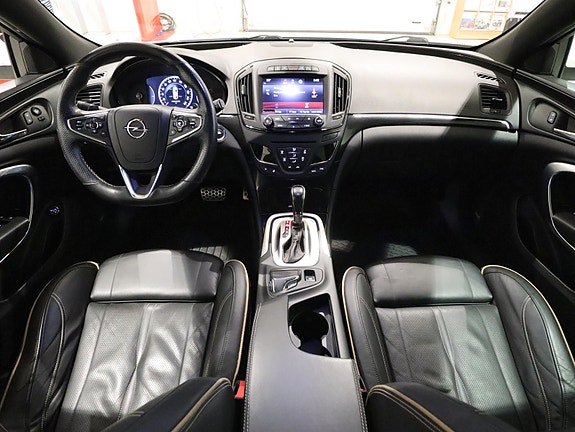 Opel Insignia Country Tourer 11 of 30