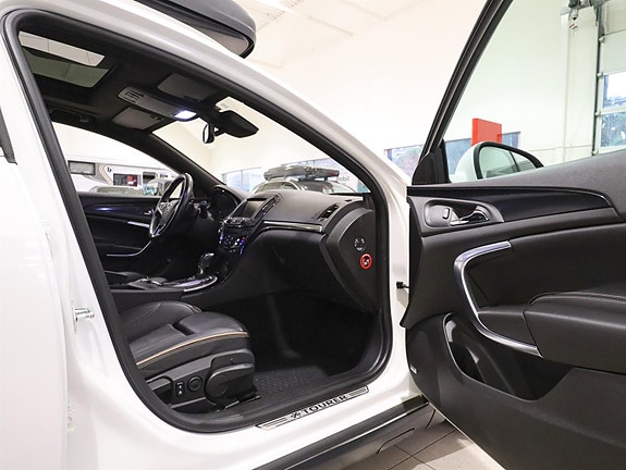 Opel Insignia Country Tourer 30 of 30