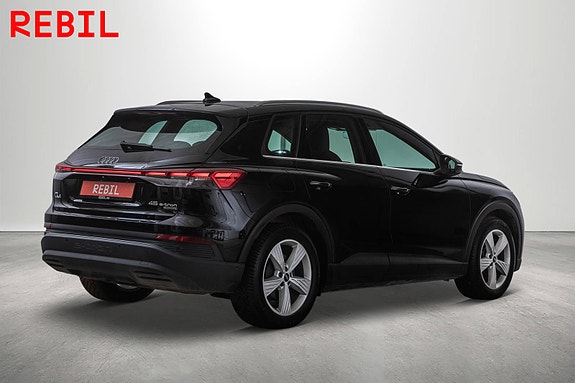 Audi Q4 e-tron 7 of 26