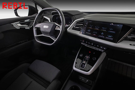 Audi Q4 e-tron 14 of 26