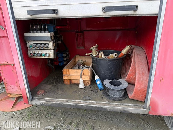Volvo F7 4X2 11 of 23