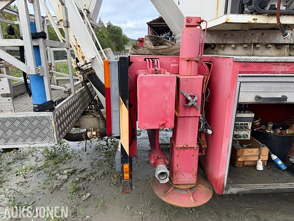 Volvo F7 4X2 12 of 23
