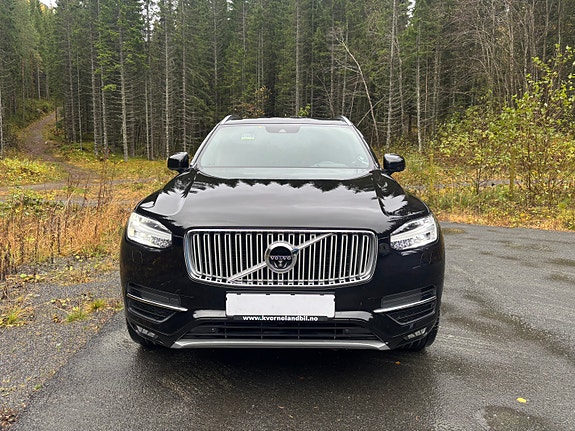 Volvo XC90 4 of 30