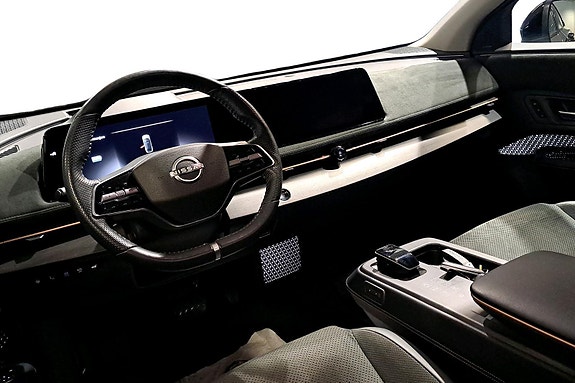 Nissan Ariya 6 of 24