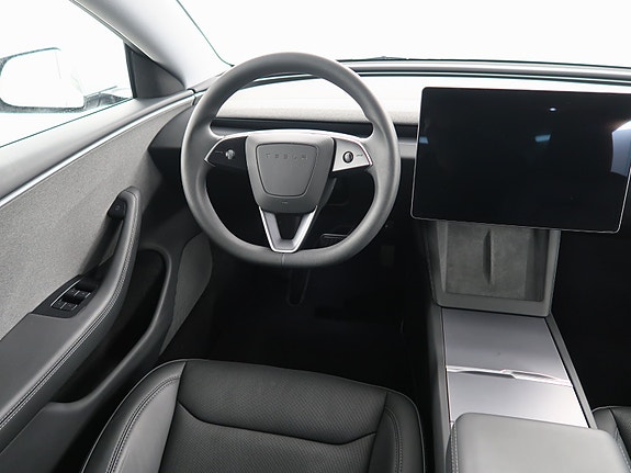 Tesla Model 3 12 of 28
