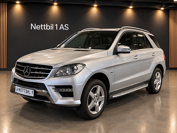 Mercedes-Benz ML250 3 of 13