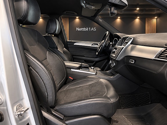 Mercedes-Benz ML250 12 of 13