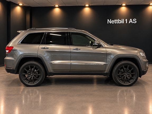 Jeep Grand Cherokee 8 of 11