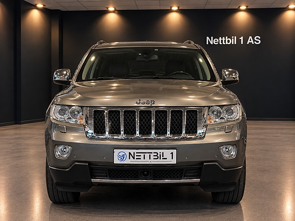 Jeep Grand Cherokee 2 of 11
