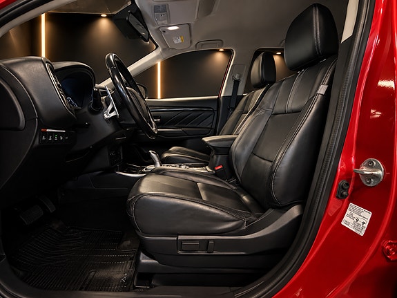 Mitsubishi Outlander 20 of 26