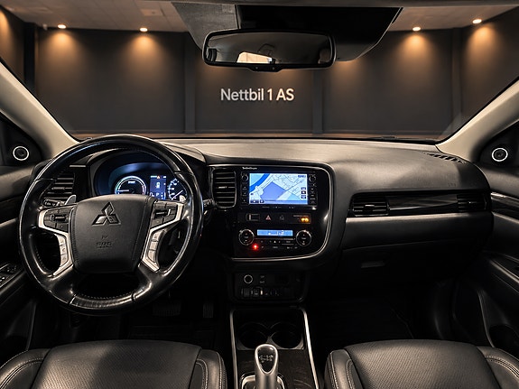 Mitsubishi Outlander 18 of 26