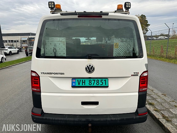 Volkswagen Transporter 5 of 24