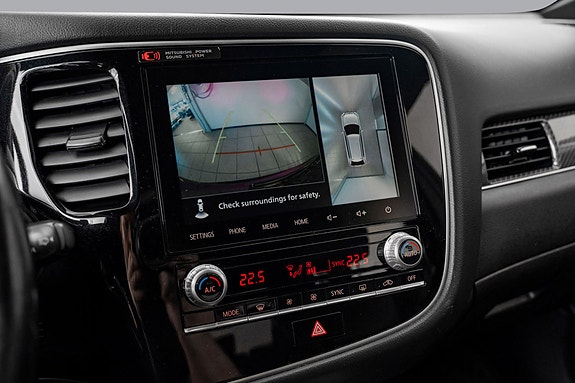 Mitsubishi Outlander 18 of 25