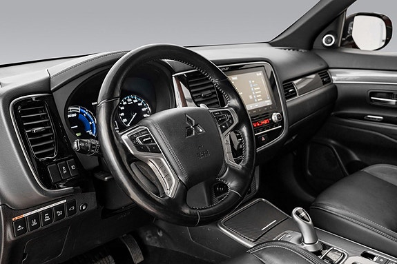 Mitsubishi Outlander 12 of 25