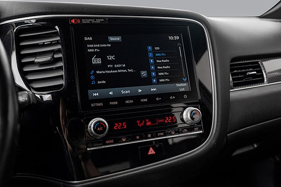 Mitsubishi Outlander 17 of 25