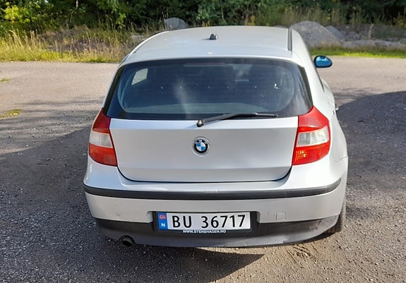 BMW 116i 5 of 6