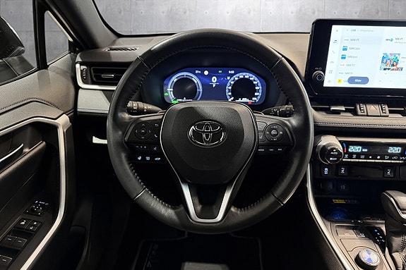 Toyota RAV4 14 of 20