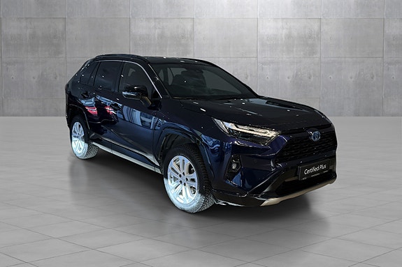 Toyota RAV4 7 of 19