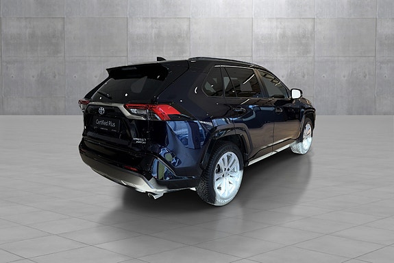 Toyota RAV4 5 of 19