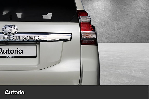 Toyota Land Cruiser 6 of 23