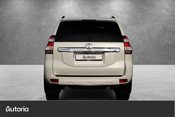 Toyota Land Cruiser 4 of 23