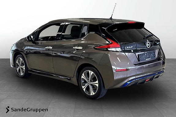 Nissan Leaf 3 of 16