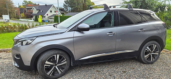 Peugeot 3008 2 of 17