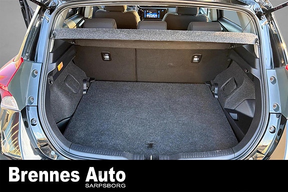 Toyota Auris 9 of 22