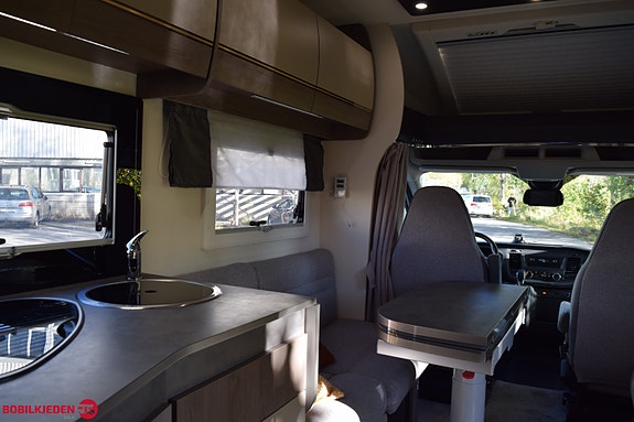 Challenger 348XLB FORD GRAPHITE * Face To Face Sittegruppe * 27 of 29