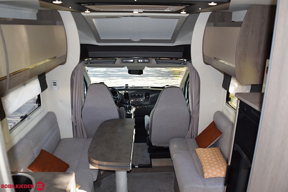 Challenger 348XLB FORD GRAPHITE * Face To Face Sittegruppe * 28 of 29