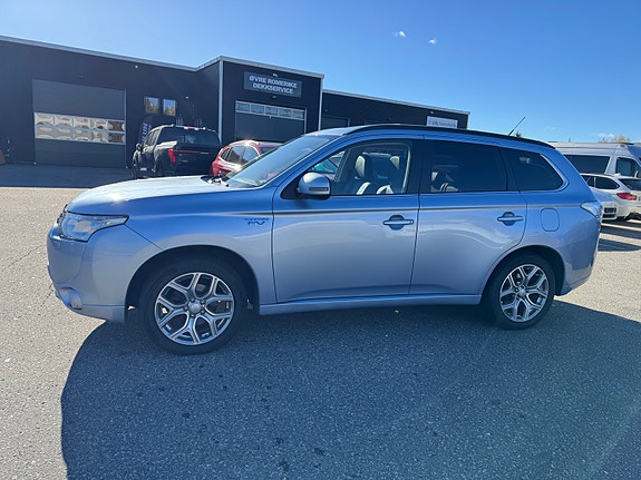 Mitsubishi Outlander 4 of 30