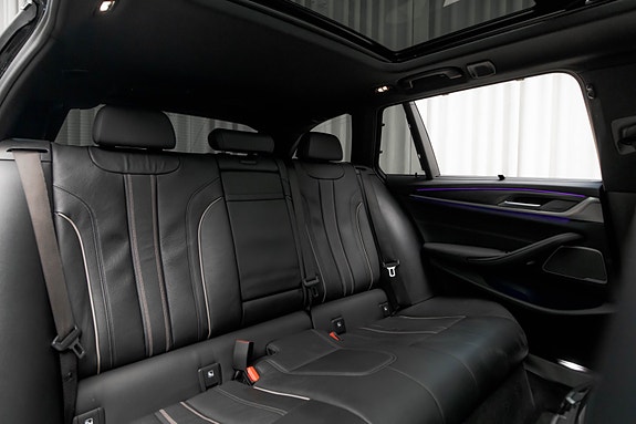 BMW 530e 18 of 30