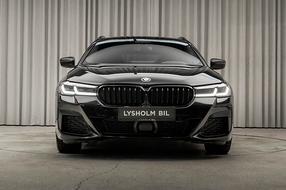 BMW 530e 8 of 30