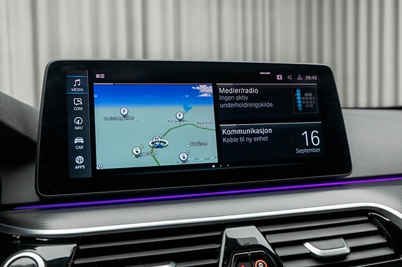 BMW 530e 25 of 30