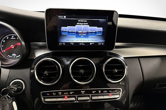 Mercedes-Benz C350 14 of 18