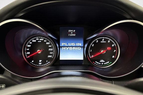 Mercedes-Benz C350 13 of 18