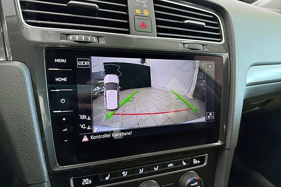 Volkswagen e-Golf VII 14 of 27