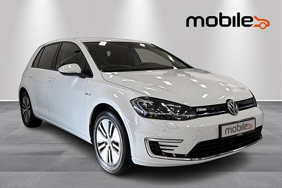 Volkswagen e-Golf VII 27 of 27