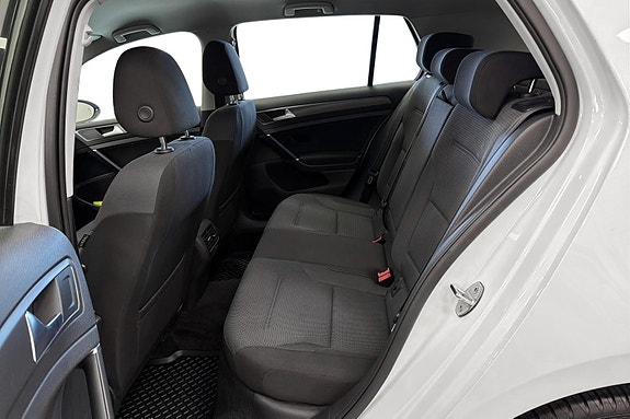 Volkswagen e-Golf VII 9 of 27