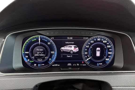 Volkswagen e-Golf VII 12 of 27
