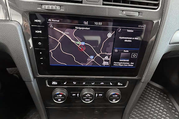 Volkswagen e-Golf VII 13 of 27