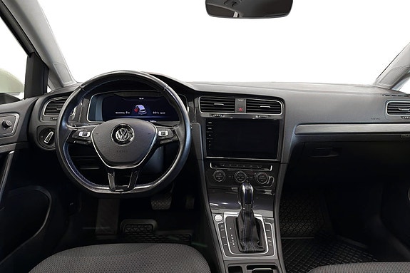 Volkswagen e-Golf VII 6 of 27