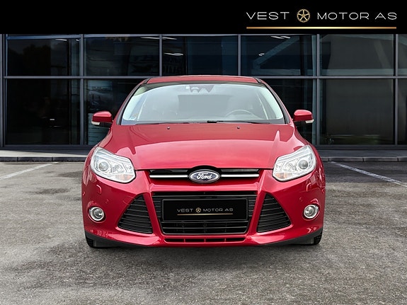 Ford Focus 2 of 27