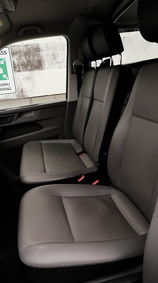 Volkswagen Transporter 15 of 26