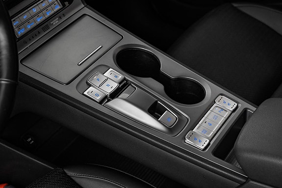 Hyundai Kona 22 of 28