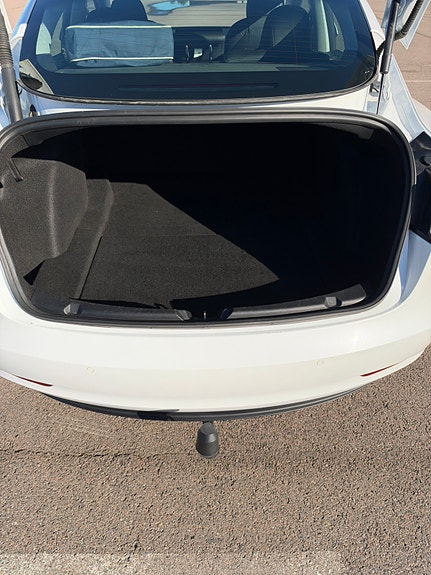 Tesla Model 3 7 of 18